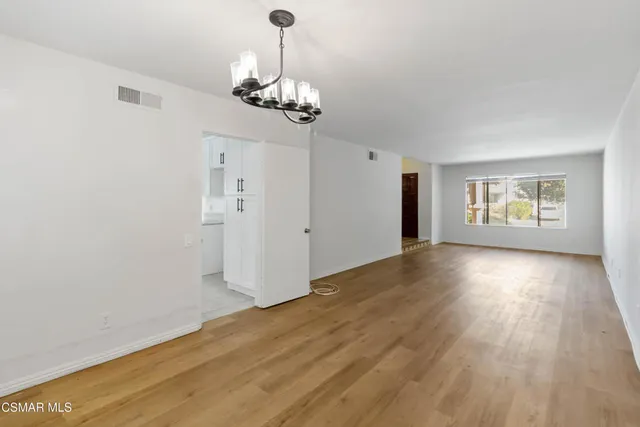 $5,000 | 217 Smoke Tree Avenue, Oak Park, CA 91377