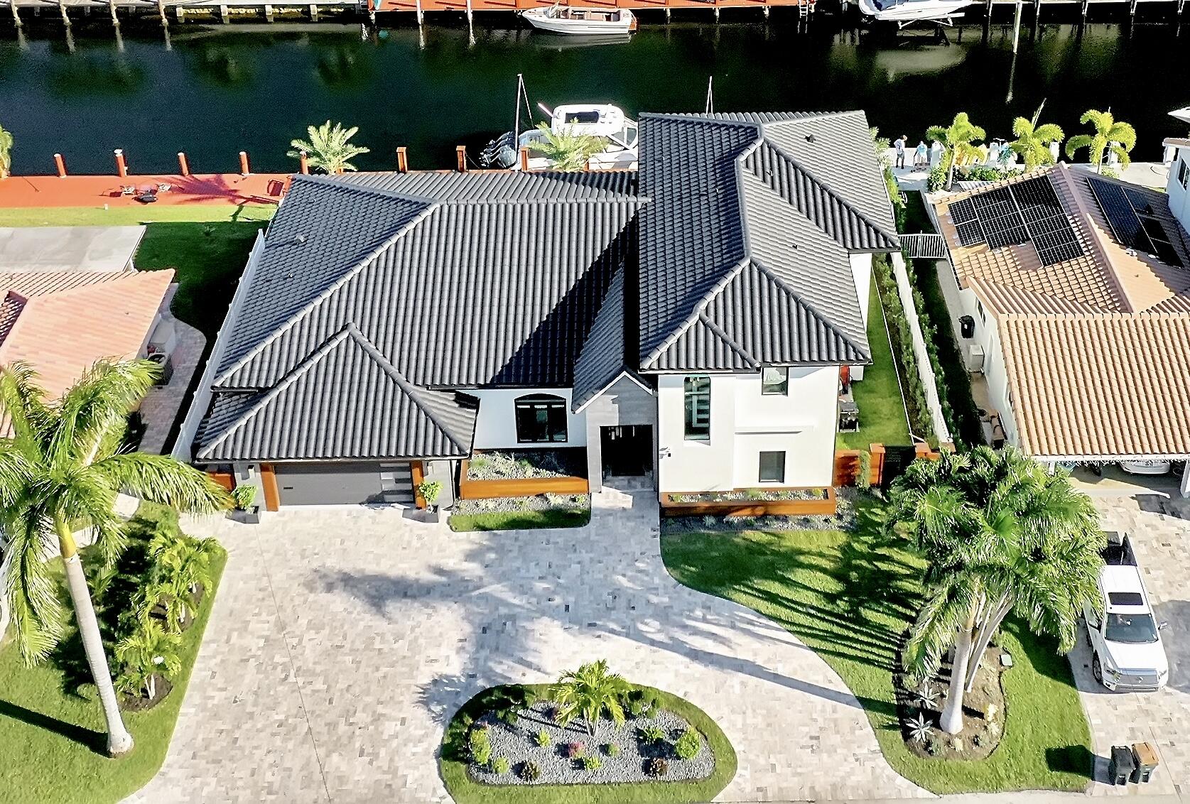 4250 Northeast 24th Avenue Lighthouse Point, FL 33064 - Photo 2 of 37 4250 NE 24th Ave