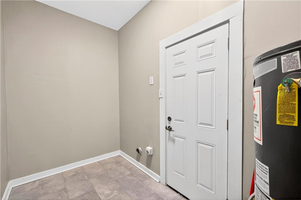 2907 Cloverhurst Drive Atlanta, GA 30344 - Photo 15 of 29