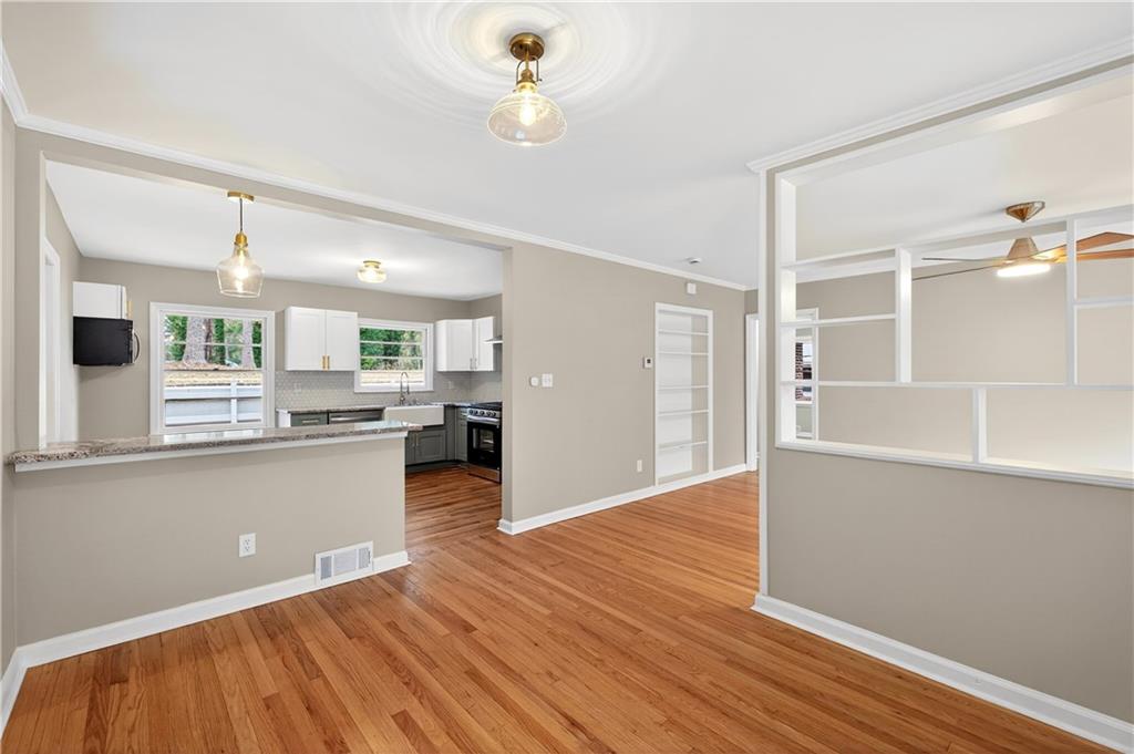 2907 Cloverhurst Drive Atlanta, GA 30344 - Photo 3 of 29