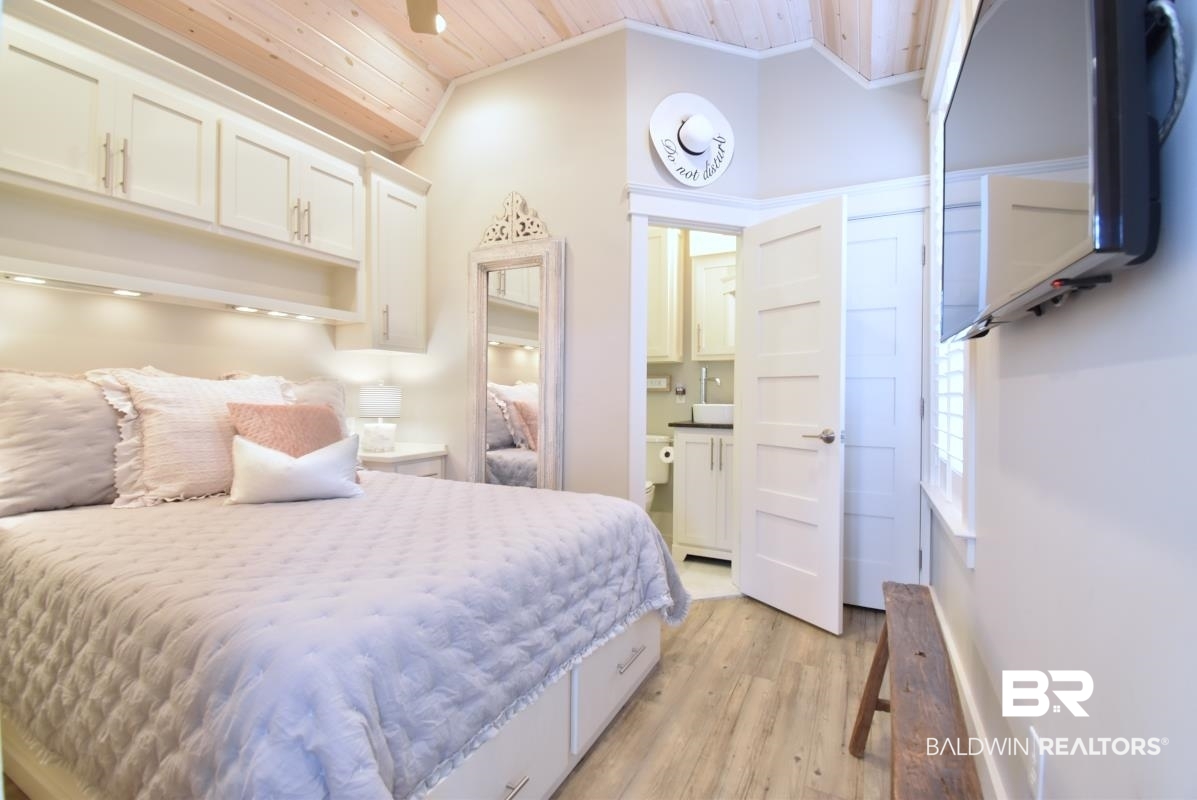28888 Canal Road, Unit 12 Orange Beach, AL 36561 - Photo 5 of 9