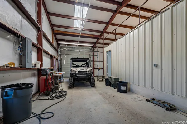 $6,194,750 | Tbd Us Highway 377, Del Rio, TX 78840