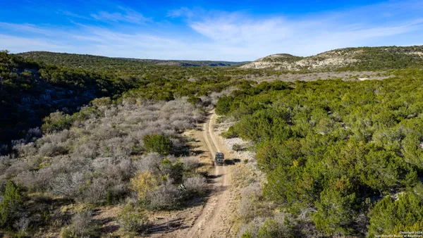 $6,194,750 | Tbd Us Highway 377, Del Rio, TX 78840