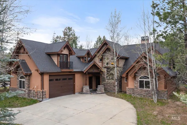 $1,722,000 | 14 Pointe At Goldfork Court, Donnelly, ID 83615