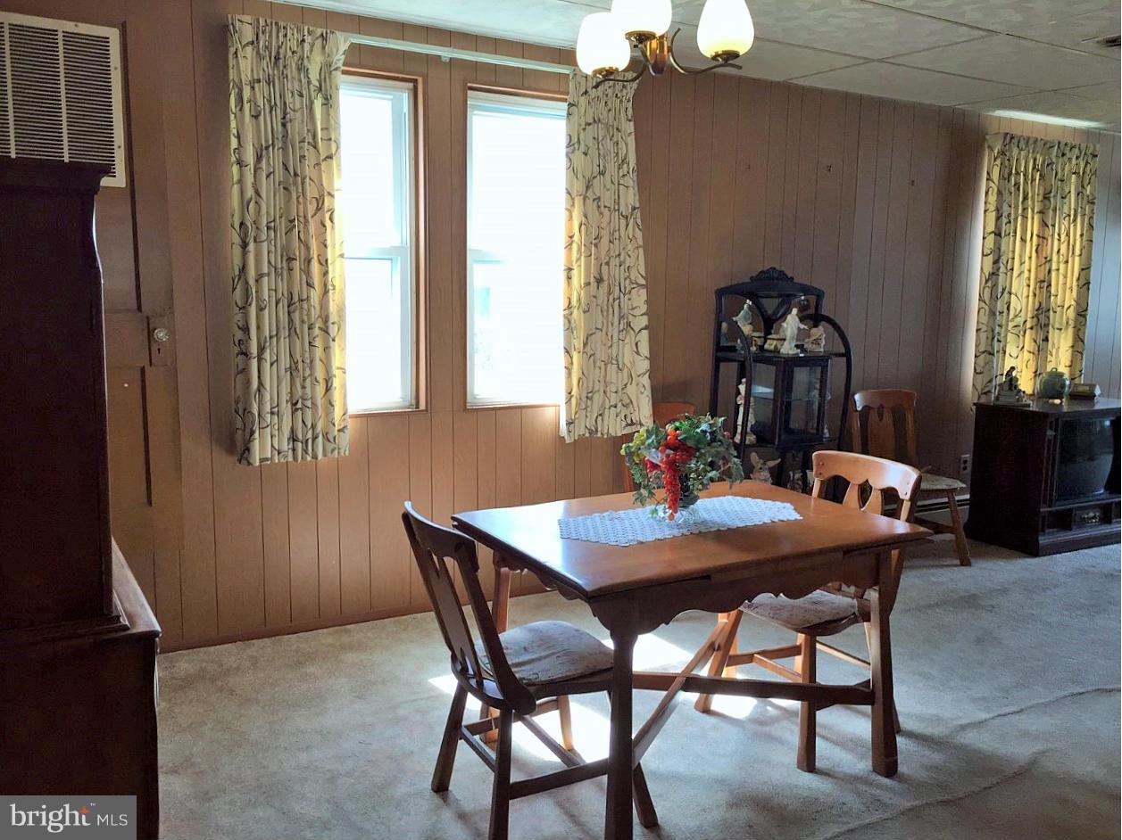 8325 Philadelphia Road Baltimore, MD 21237 - Photo 4 of 22 Dining Room