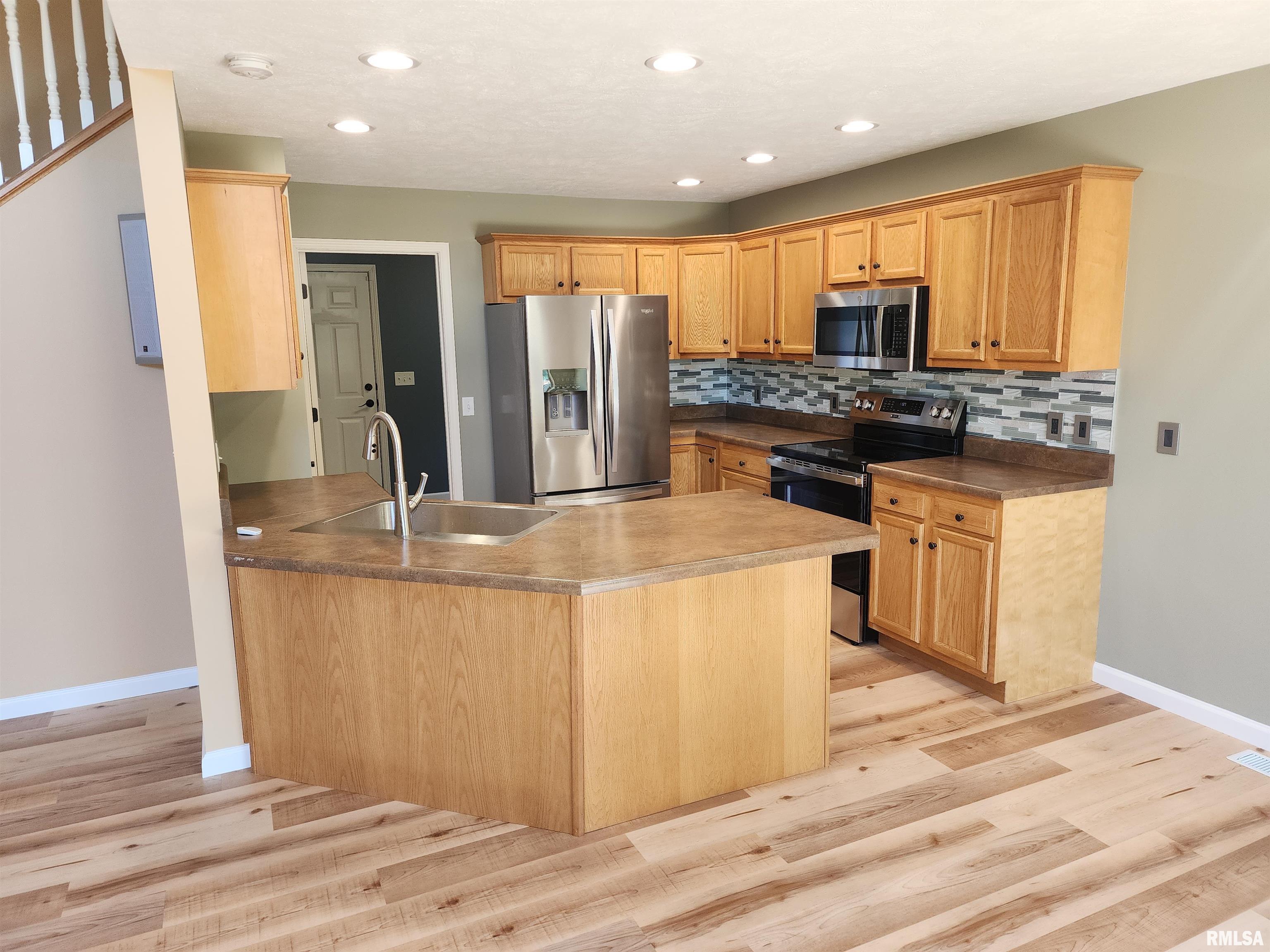 404 Treeline Lane Springfield, IL 62703 - Photo 21 of 58