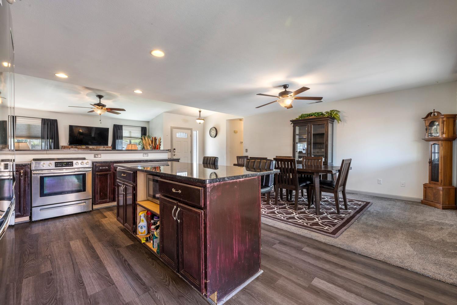2713 Dania Court Modesto, CA 95358 - Photo 12 of 31