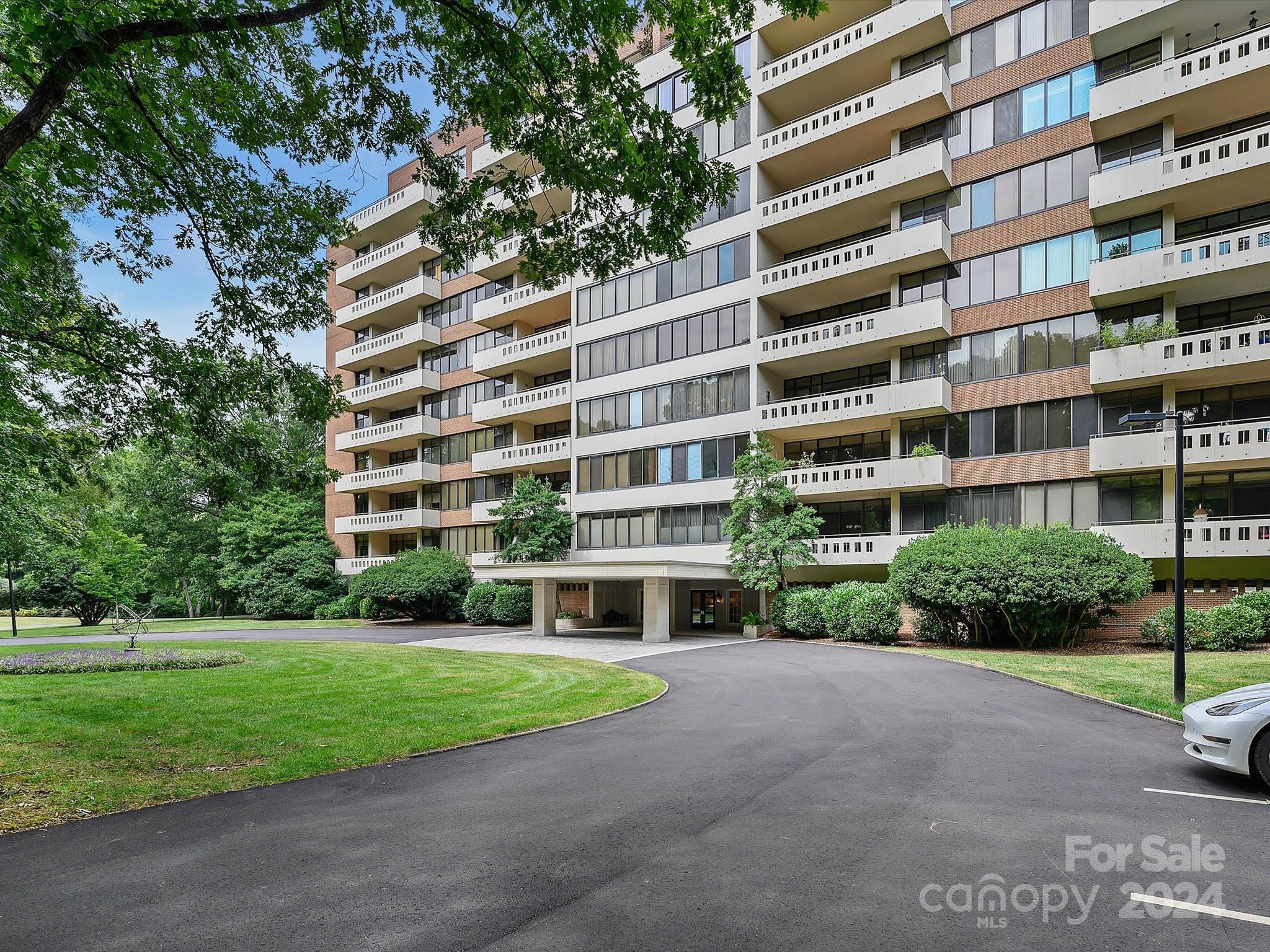 2633 Richardson Drive, Unit 2A Charlotte, NC 28211 - Photo 2 of 41