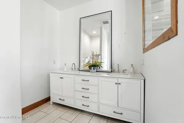 $3,500,000 | 4440 East Lisa Road, Harrison, ID 83833