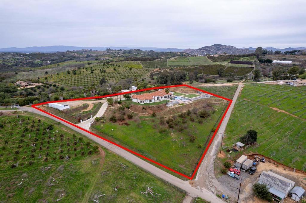 9650 Covey Lane Escondido, CA 92026 - Photo 12 of 39