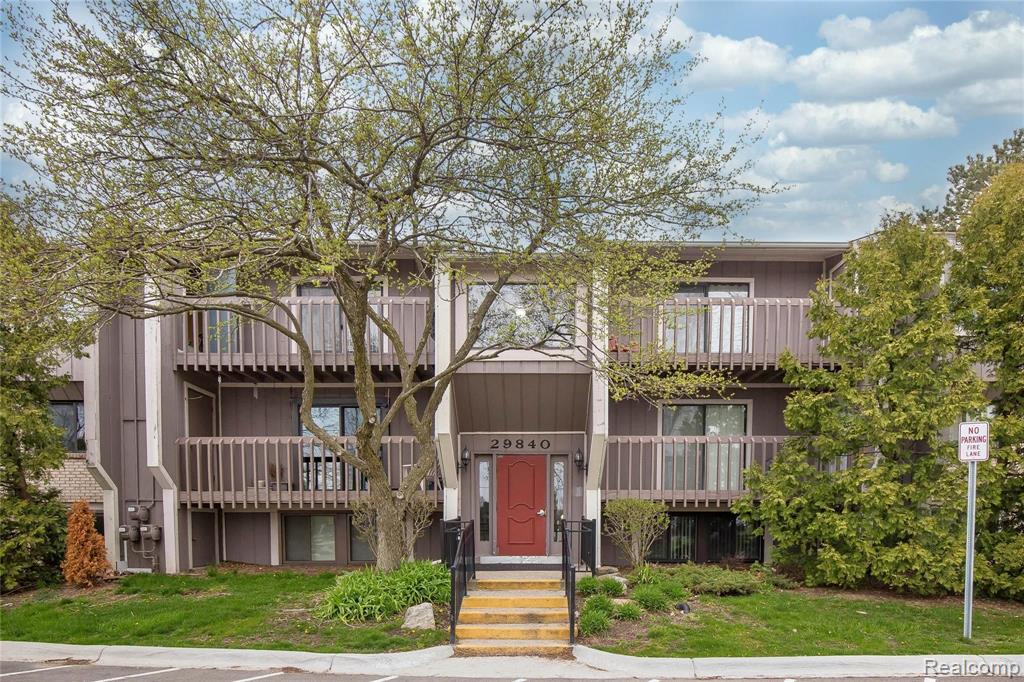 29840 West 12 Mile Road, Unit 409 Farmington Hills, MI 48334 - Photo 1 of 15