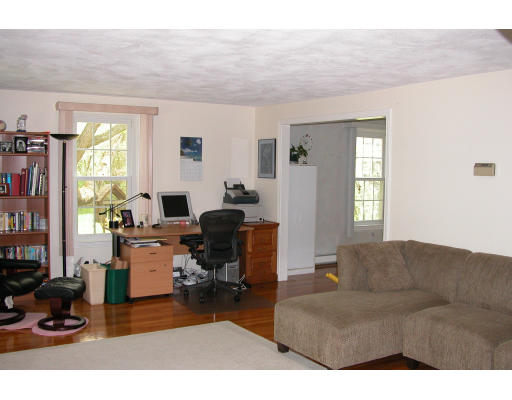 30 Arlo Road Newton, MA 02464 - Photo 3 of 3