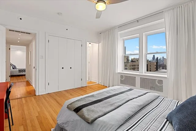 $638,500 | 431 West Oakdale Avenue, Unit 13D, Chicago, IL 60657