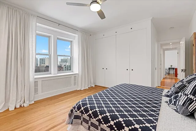 $638,500 | 431 West Oakdale Avenue, Unit 13D, Chicago, IL 60657