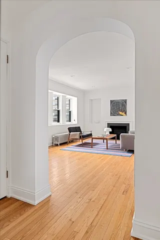 $638,500 | 431 West Oakdale Avenue, Unit 13D, Chicago, IL 60657