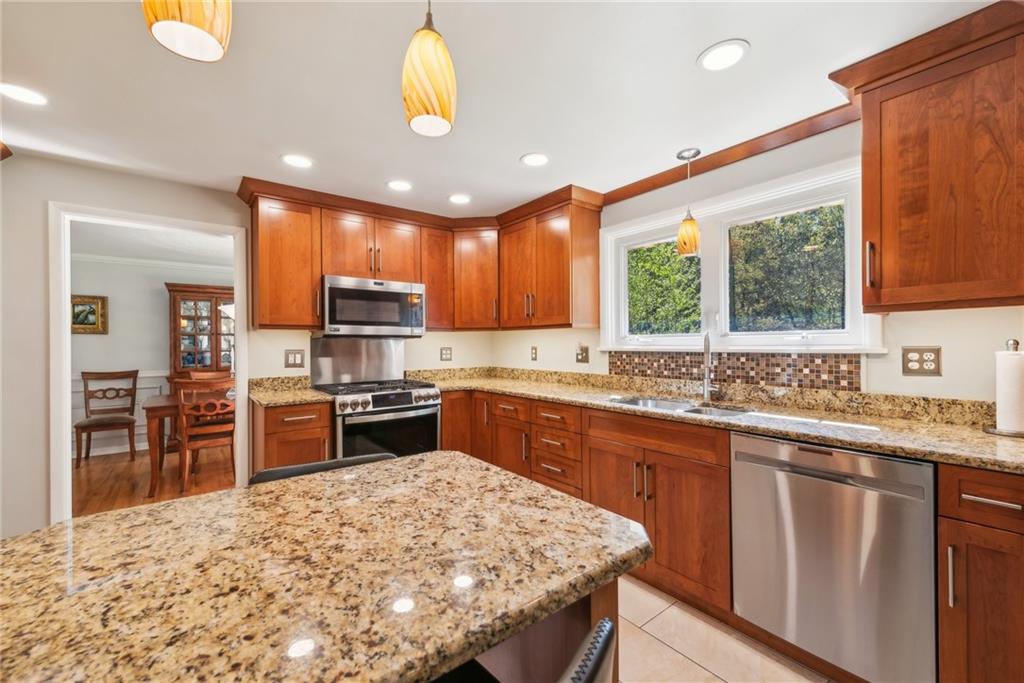 11267 Drop Road Irwin, PA 15642 - Photo 11 of 42 Gallery Image 11