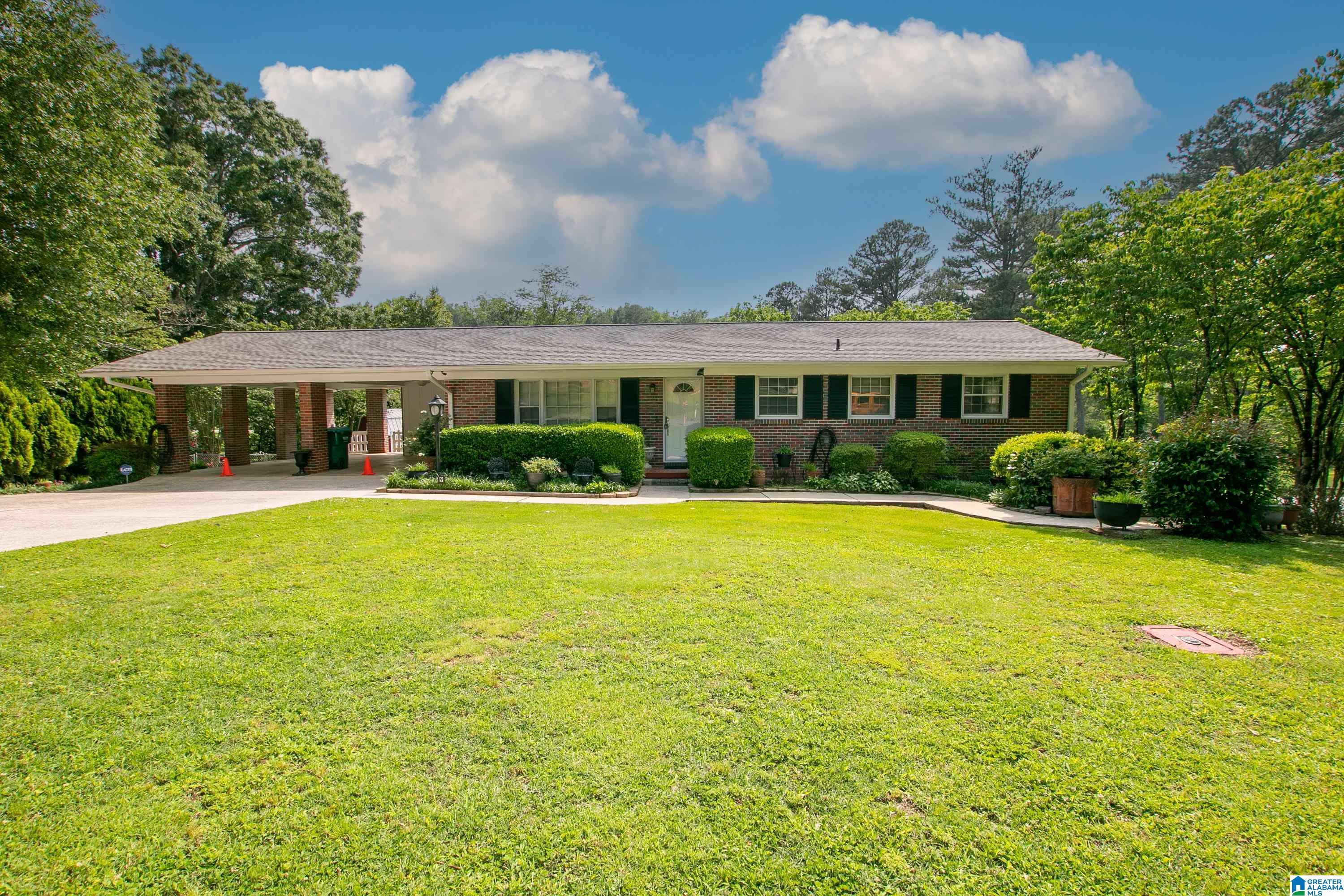 9 Pine Circle Oneonta, AL 35121 - Photo 1 of 58