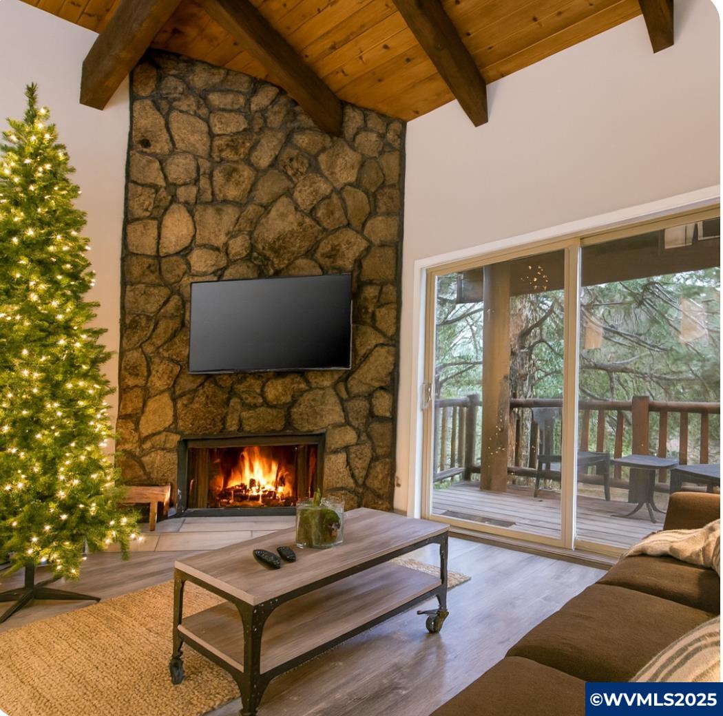 17656 Pinnacle Lane Sunriver, OR 97707 - Photo 5 of 7