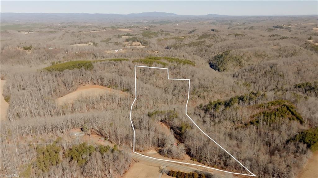 1218 Frye Road Westfield, NC 27053 - Photo 3 of 47 Gallery Image 3