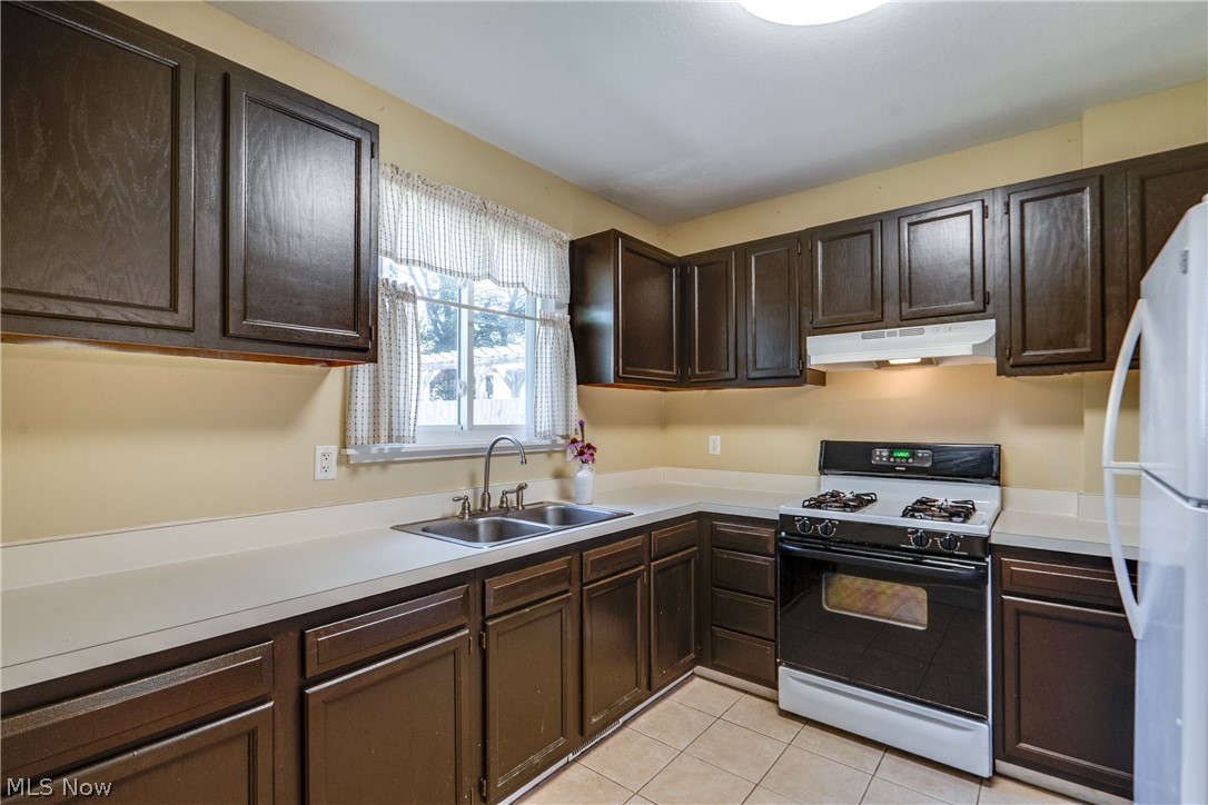 391 Reed Avenue Akron, OH 44301 - Photo 15 of 40