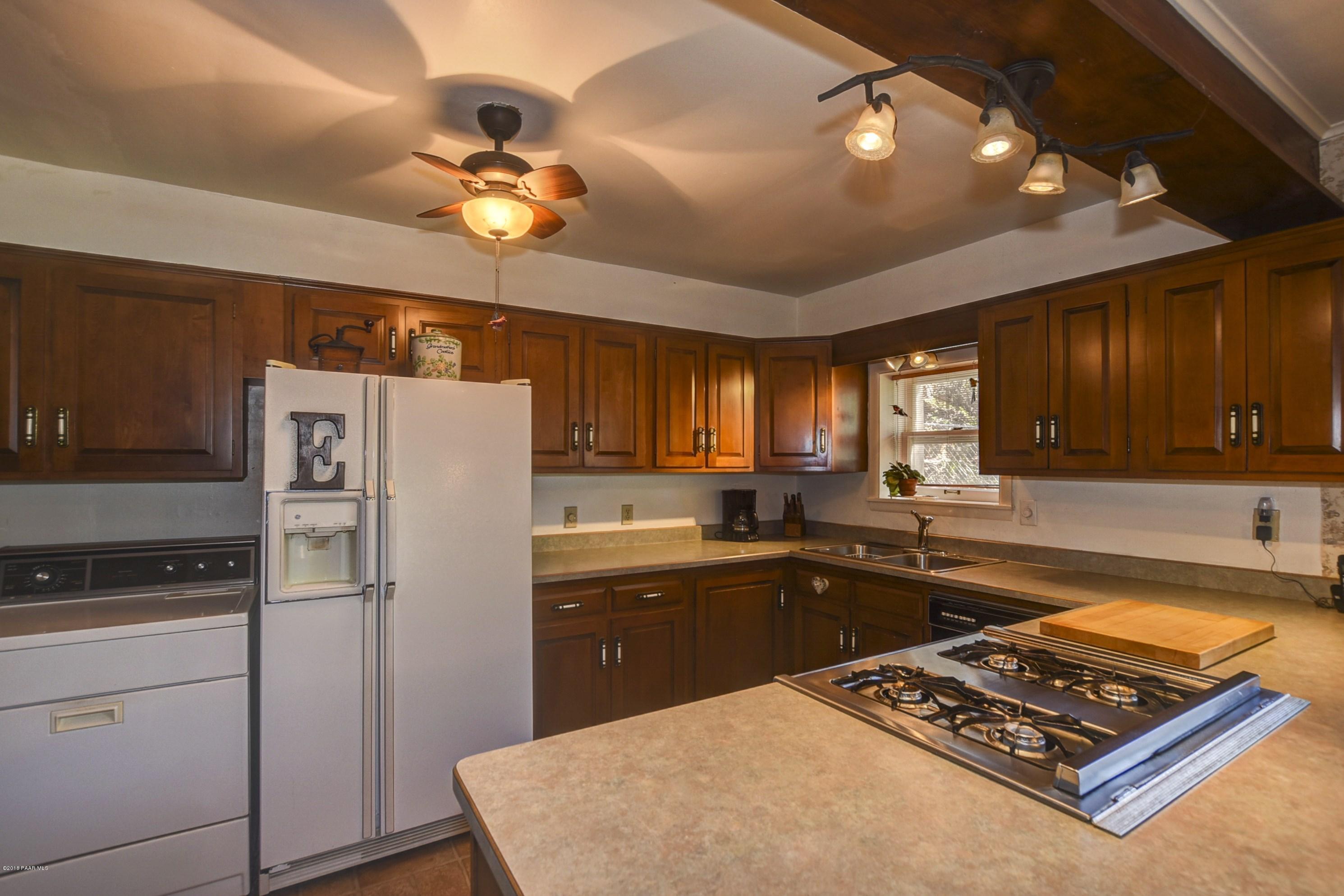 1838 Idylwild Road Prescott, AZ 86305 - Photo 15 of 42 015_Kitchen