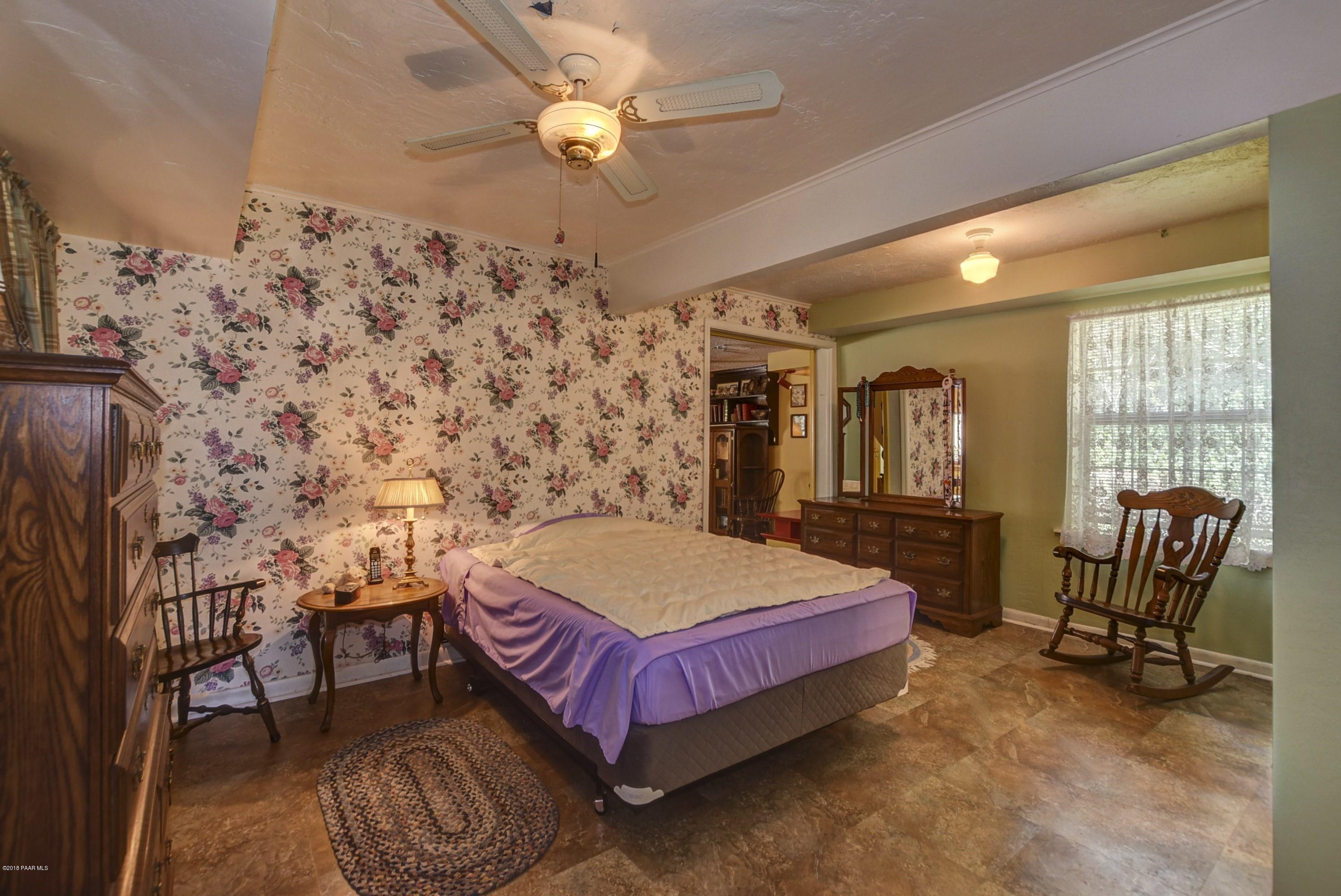 1838 Idylwild Road Prescott, AZ 86305 - Photo 20 of 42 020_Master Bedroom