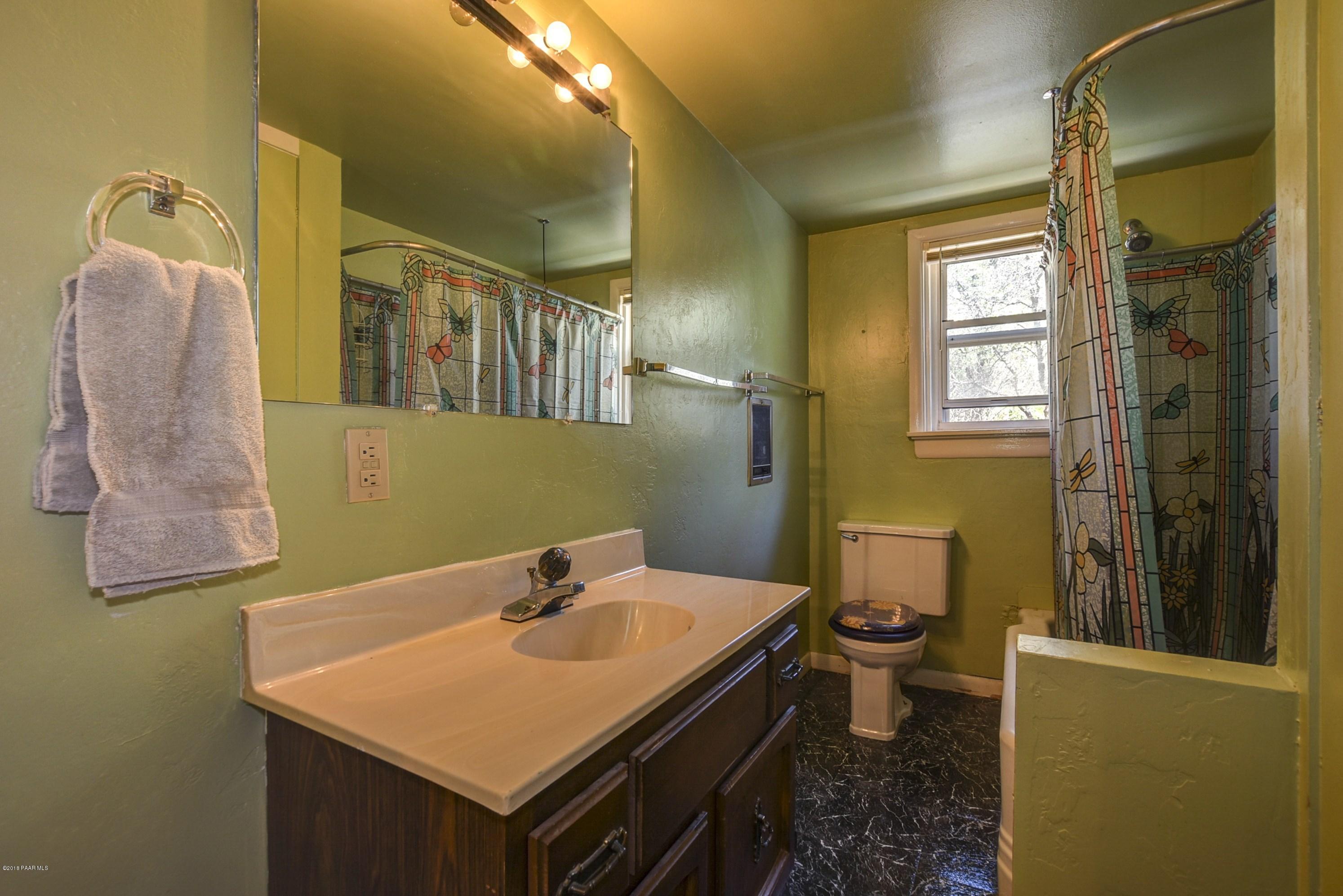 1838 Idylwild Road Prescott, AZ 86305 - Photo 31 of 42 031_Guest Bathroom