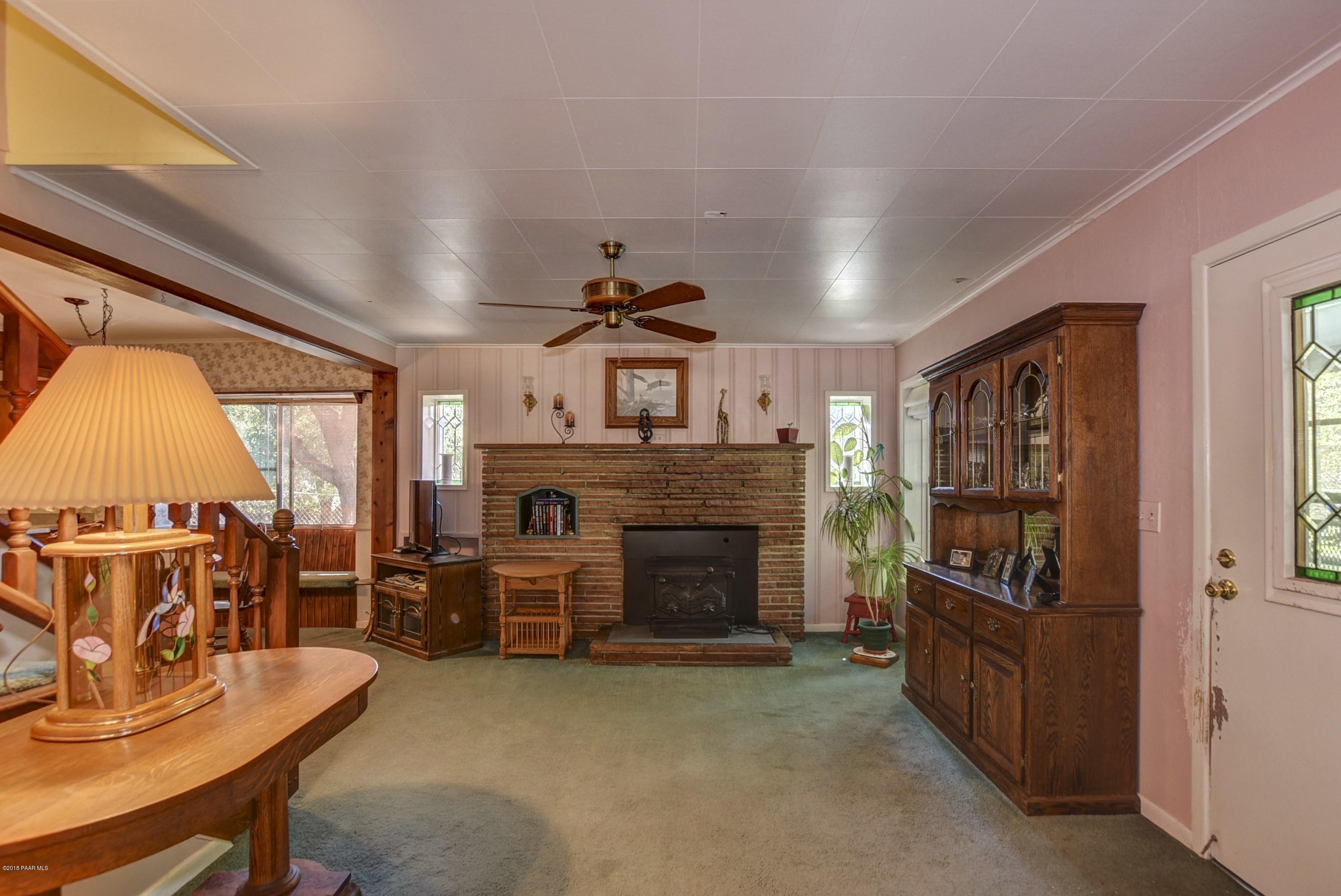 1838 Idylwild Road Prescott, AZ 86305 - Photo 10 of 42 010_Family Room