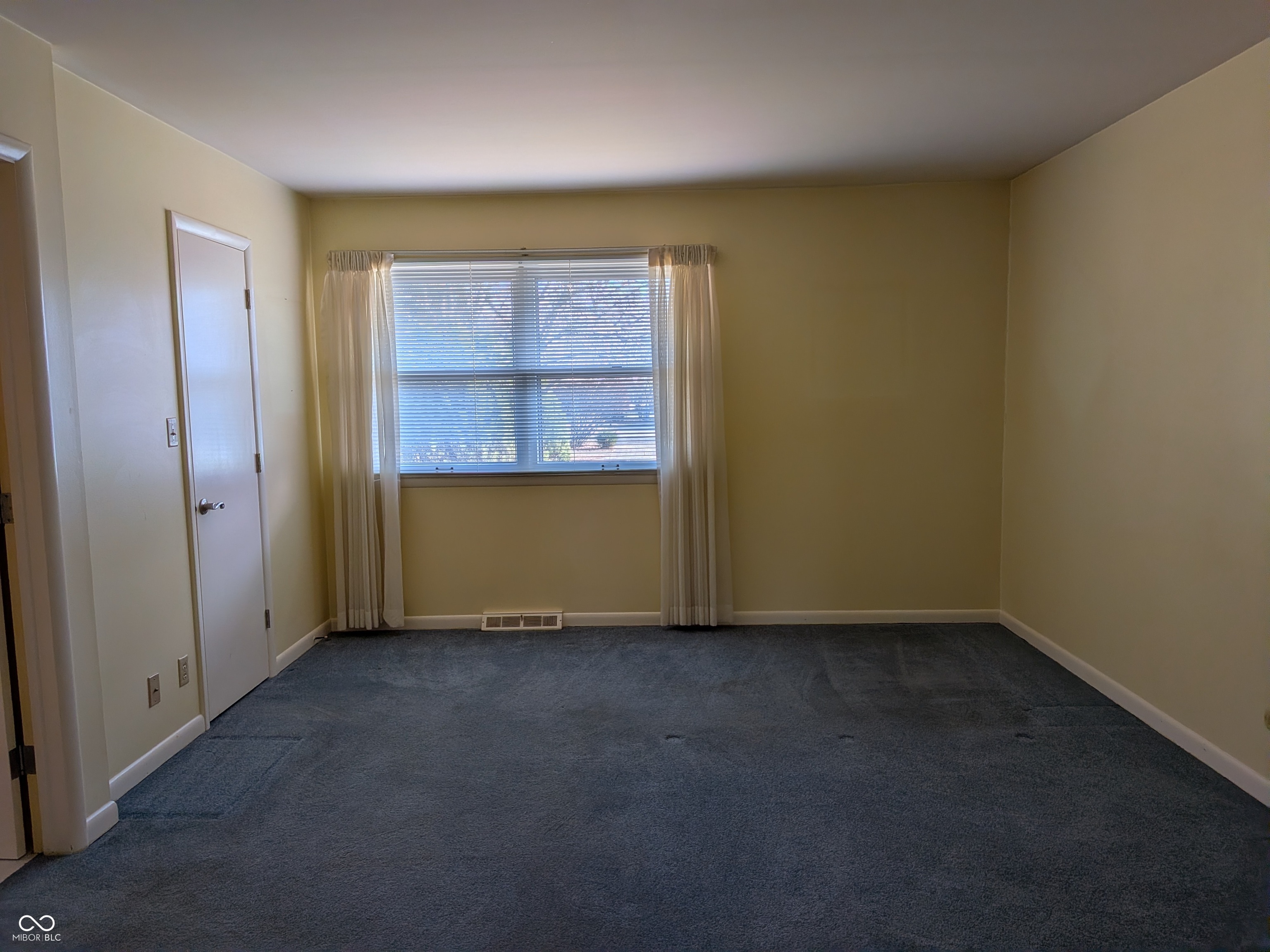 7148 Vauxhall Road Indianapolis, IN 46250 - Photo 12 of 18