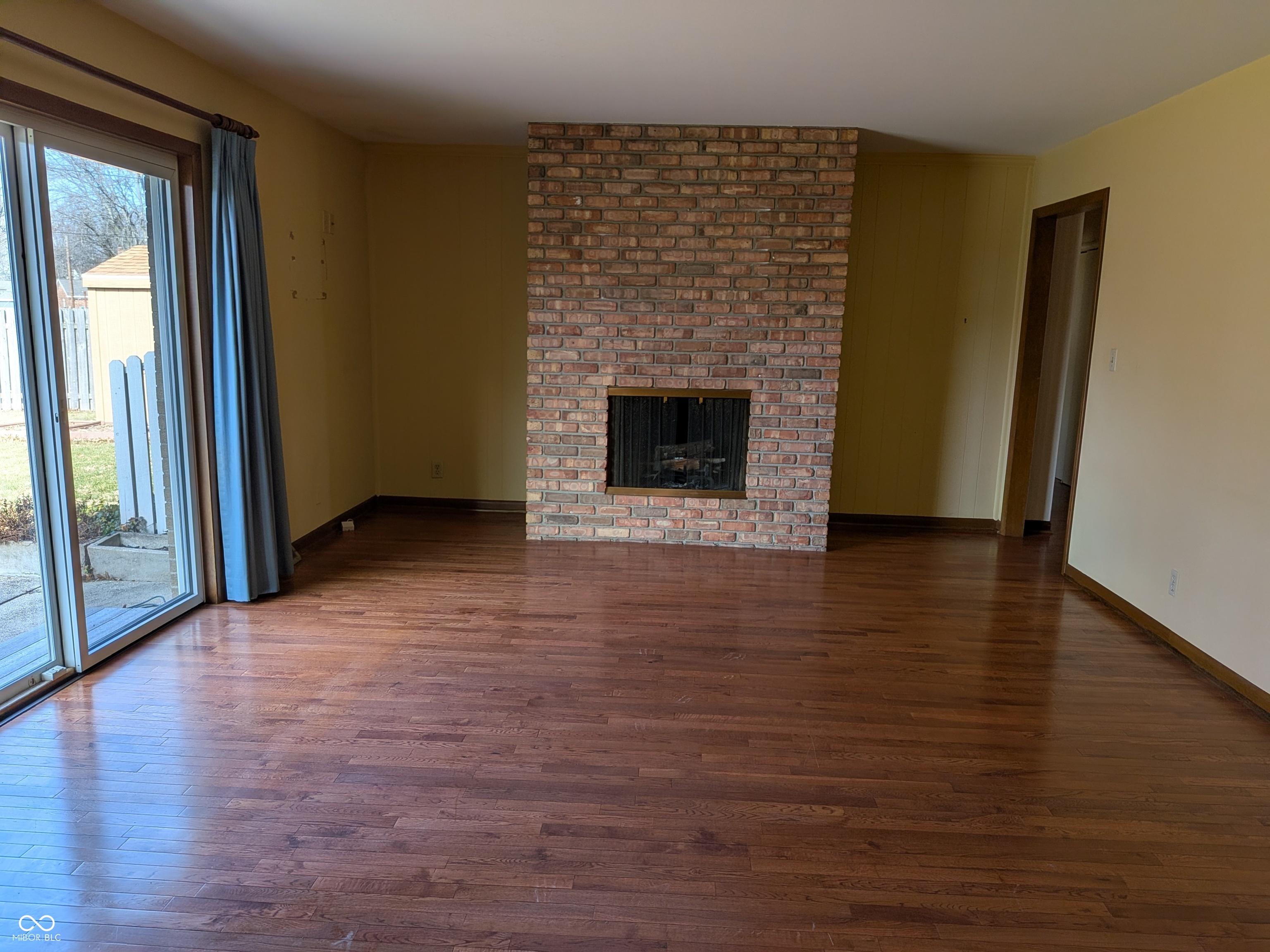 7148 Vauxhall Road Indianapolis, IN 46250 - Photo 3 of 18