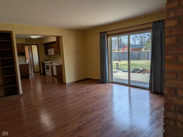 $324,500 | 7148 Vauxhall Road, Indianapolis, IN 46250