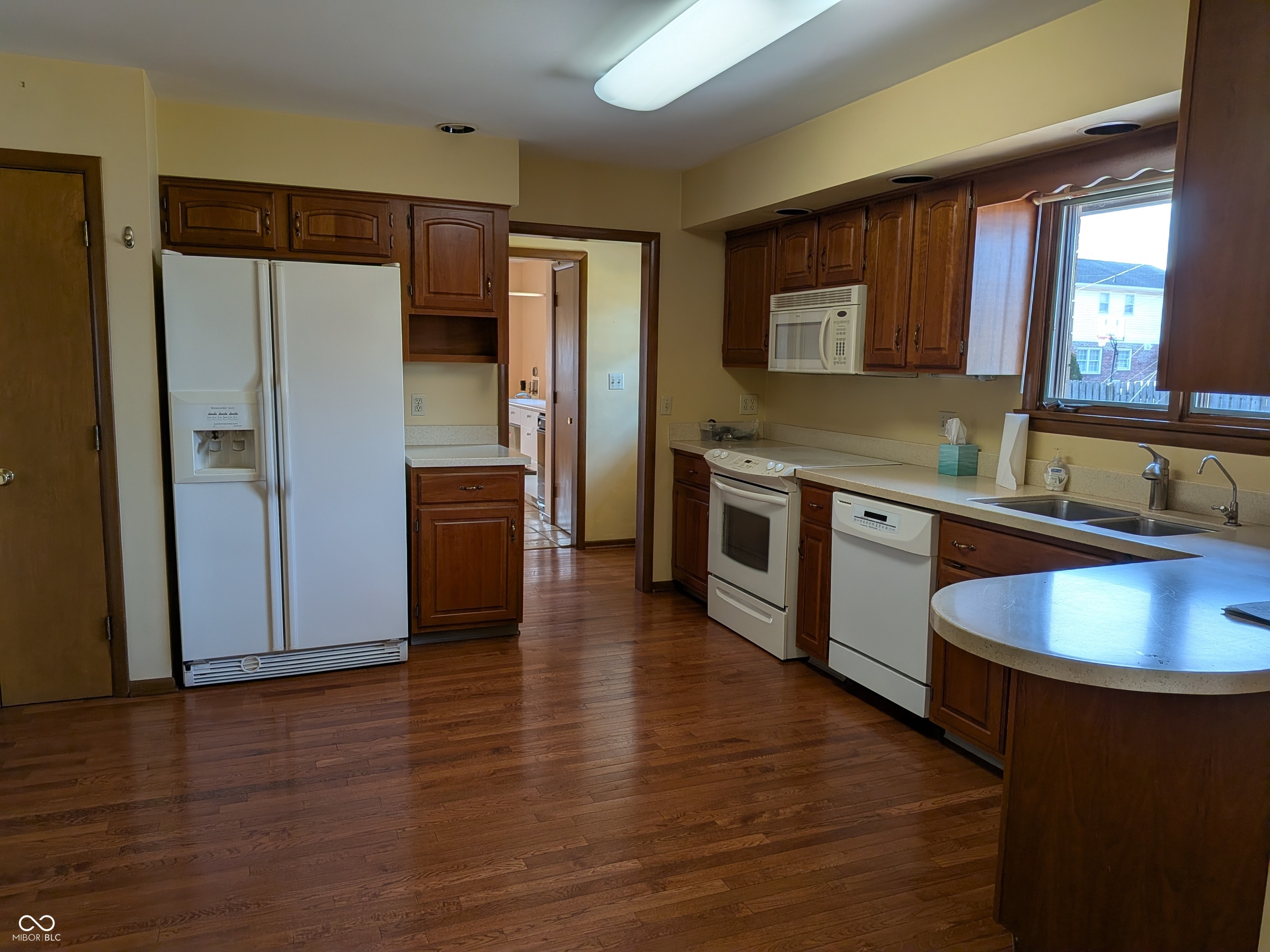 7148 Vauxhall Road Indianapolis, IN 46250 - Photo 6 of 18