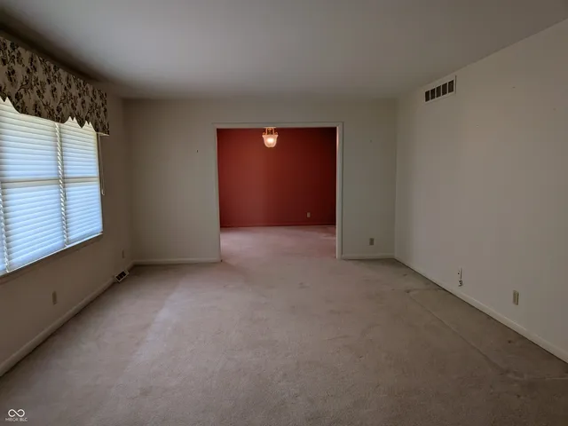 $324,500 | 7148 Vauxhall Road, Indianapolis, IN 46250