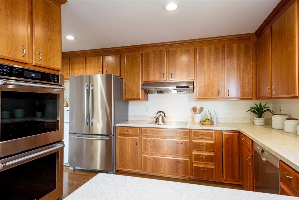 50 Mounds Road, Unit 107 San Mateo, CA 94402 - Photo 8 of 30