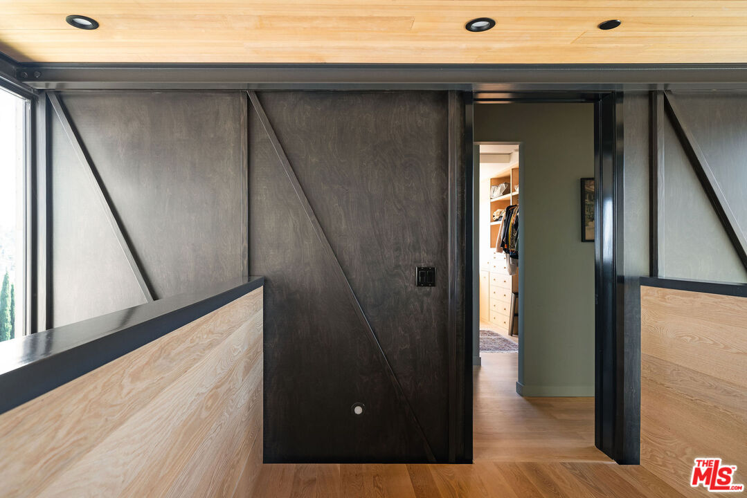 2634 Silver Ridge Avenue Los Angeles, CA 90039 - Photo 19 of 44 a view of closet
