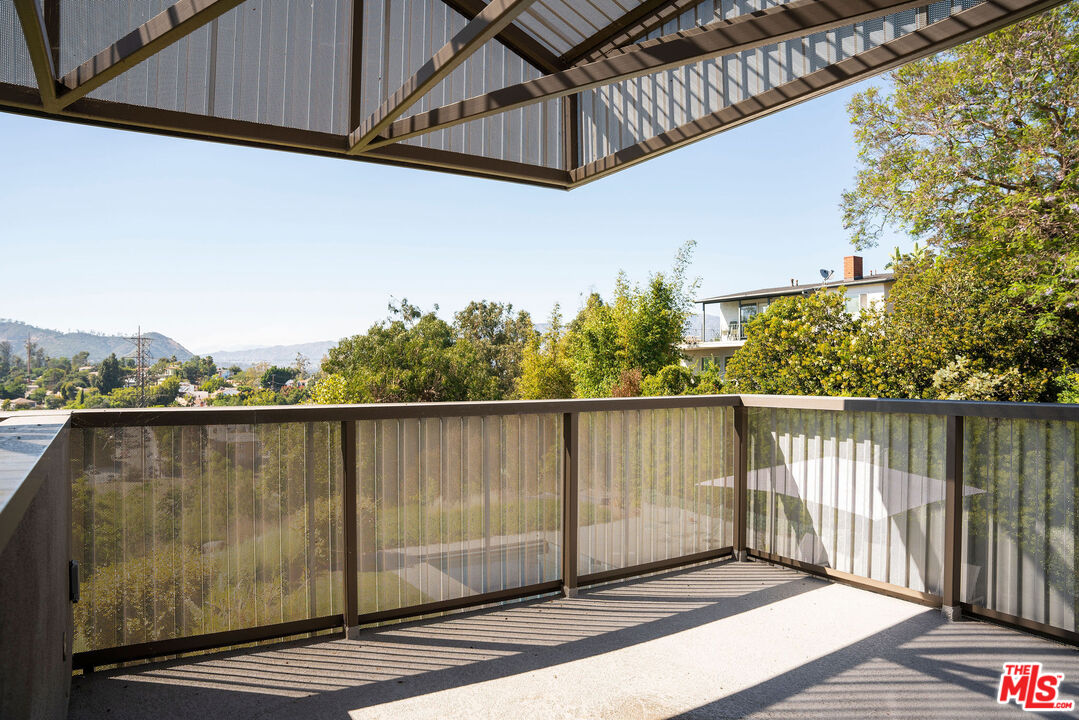2634 Silver Ridge Avenue Los Angeles, CA 90039 - Photo 24 of 44 a view of a balcony with lake view