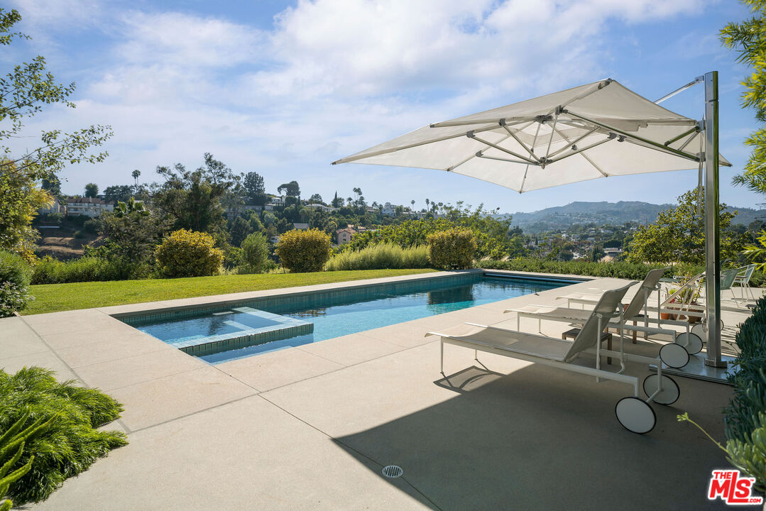2634 Silver Ridge Avenue Los Angeles, CA 90039 - Photo 42 of 44
