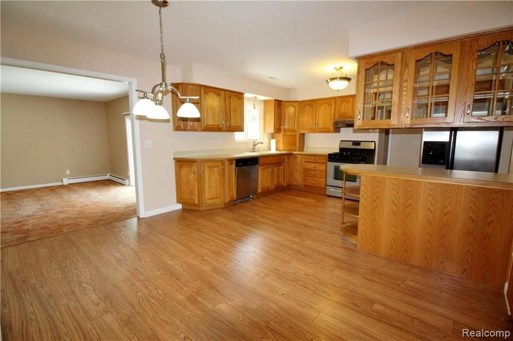 13670 Farm Road Belleville, MI 48111 - Photo 15 of 46 Gallery Image 15