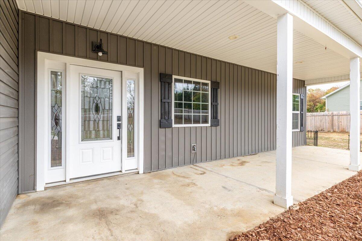 90 Cloud Road Trenton, GA 30752 - Photo 4 of 41 04-IMG_4115
