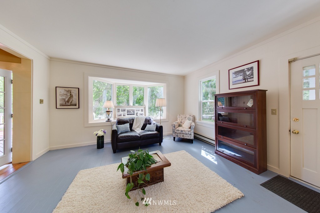 13398 Manzanita Road Northeast Bainbridge Island, WA 98110 - Photo 13 of 25