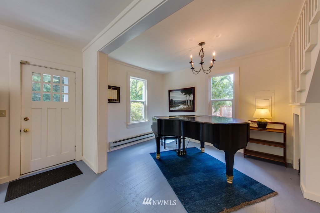13398 Manzanita Road Northeast Bainbridge Island, WA 98110 - Photo 14 of 25