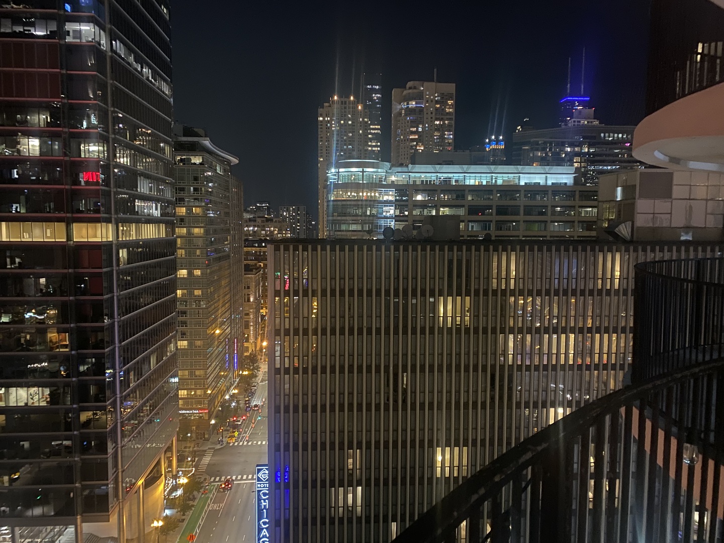 300 North State Street, Unit 2103 Chicago, IL 60654 - Photo 13 of 26 a city view