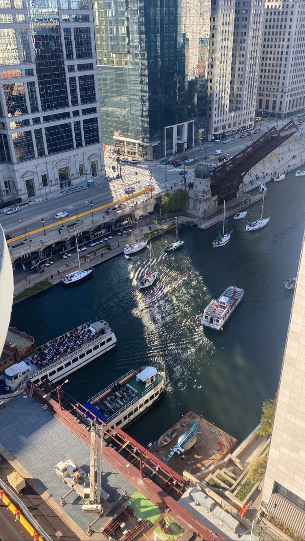 300 North State Street, Unit 2103 Chicago, IL 60654 - Photo 5 of 26