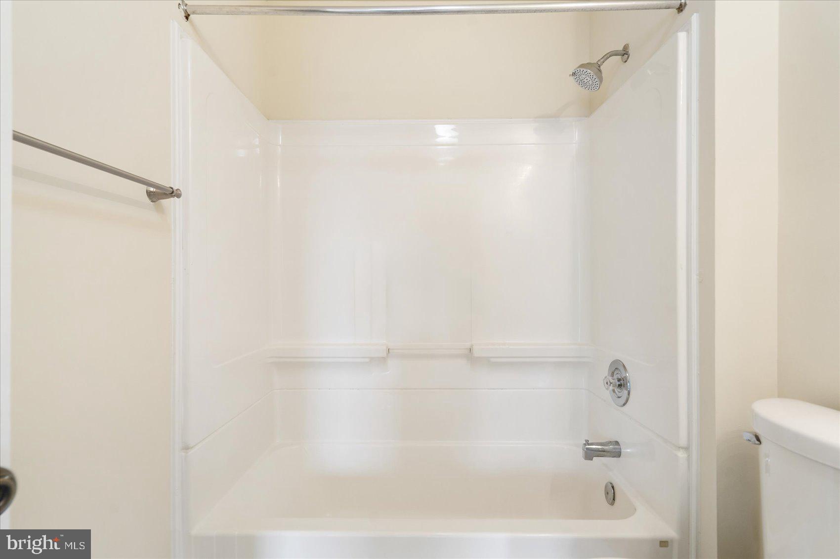 4260 Maple Path Circle, Unit 15 Nottingham, MD 21236 - Photo 32 of 35 a close view of a bathtub in bathroom