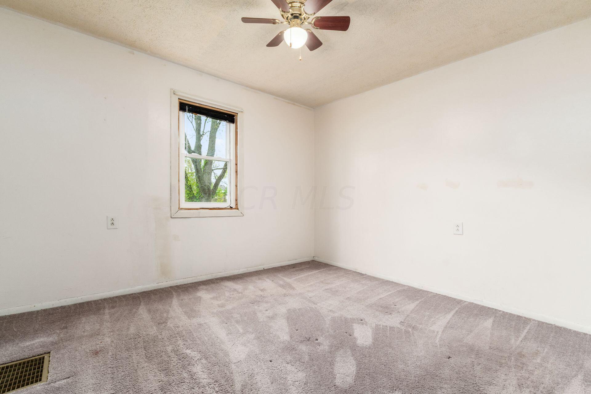 2181 Sagamore Road Columbus, OH 43219 - Photo 12 of 26 2nd Bedroom