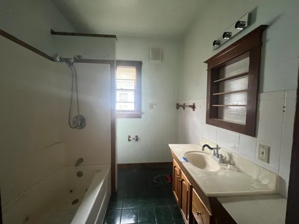 $215,000 | 1334 Jackson Street, La Crosse, WI 54601