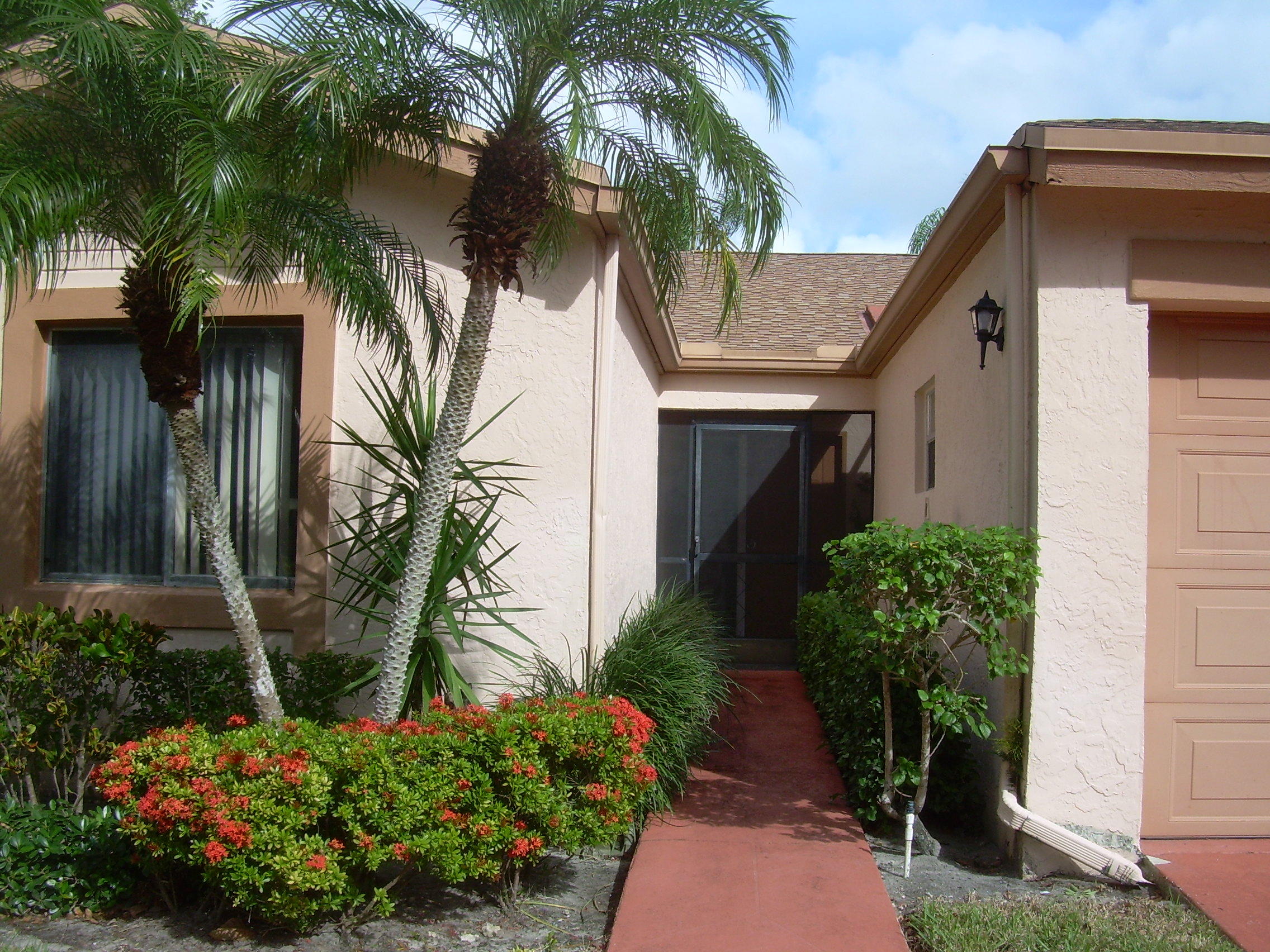 8155 Songbird Terrace Boca Raton, FL 33496 - Photo 20 of 36 Entry area