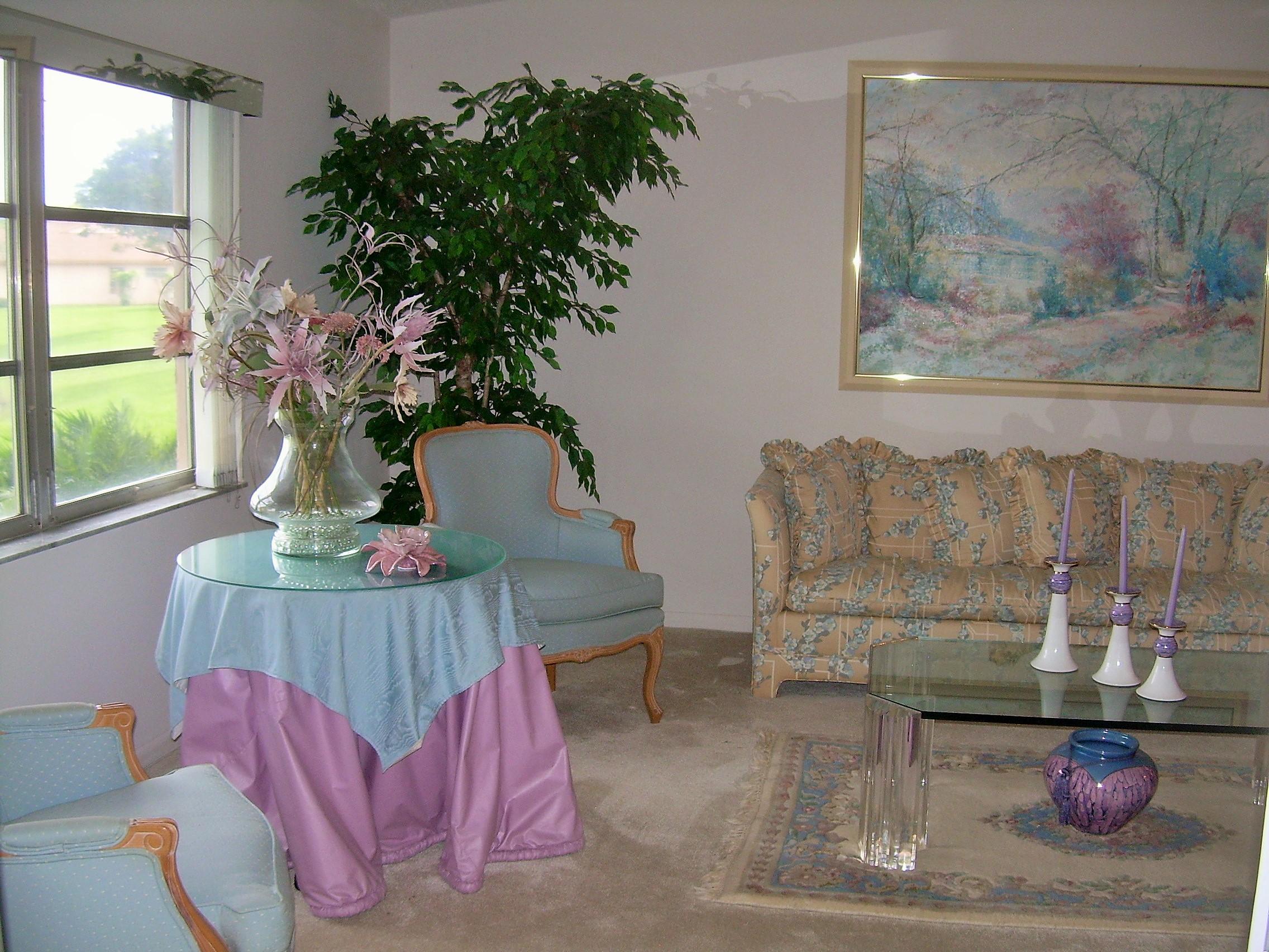 8155 Songbird Terrace Boca Raton, FL 33496 - Photo 7 of 36 Living room