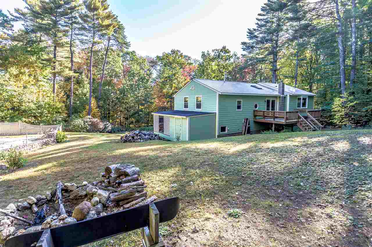 2040 West Side Road Conway, NH 03860 - Photo 2 of 31
