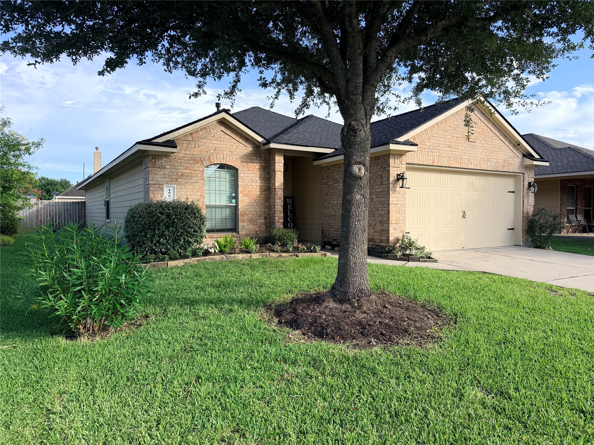 1807 Emerson Ridge Drive Spring, TX 77388 - Photo 3 of 28